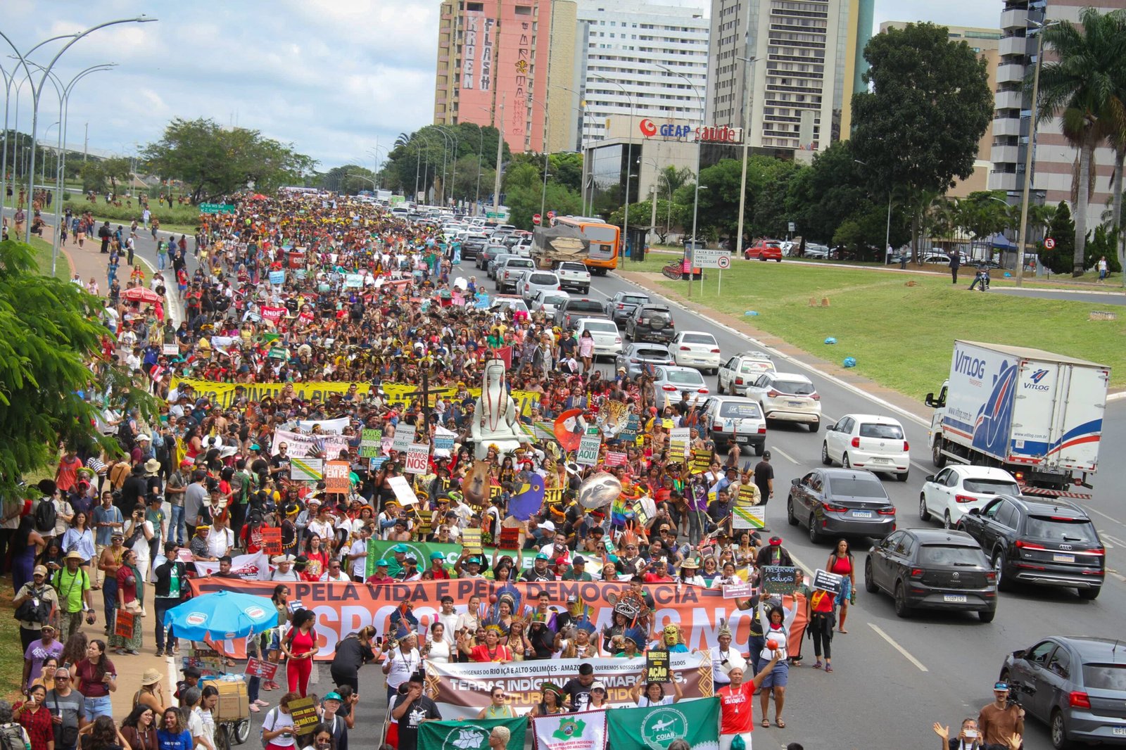 Image gallery marquee